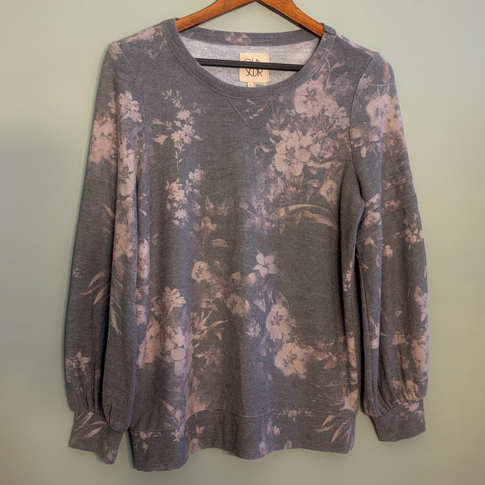 Chaser Size Large Gray Floral Scoop neck Pullover Sweater - Picture 6 of 6